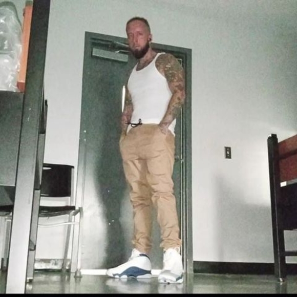 Meet your Posher, Post - Picture 1 of 1